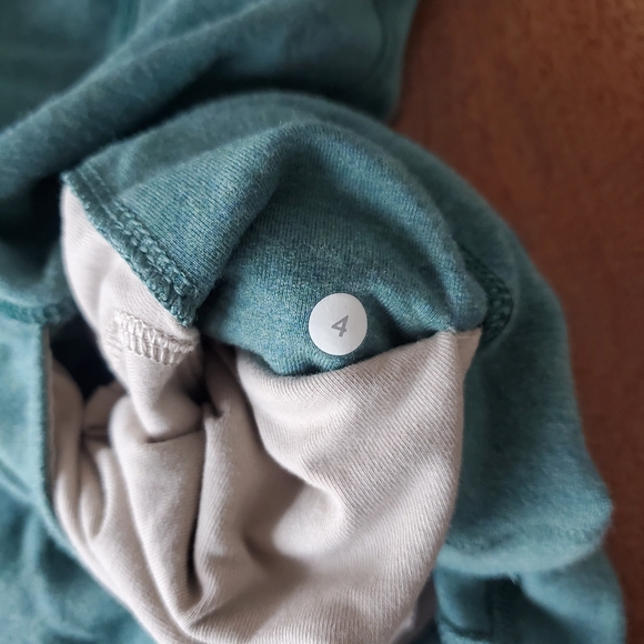 Lululemon serenity hoodie - Picture 7 of 9